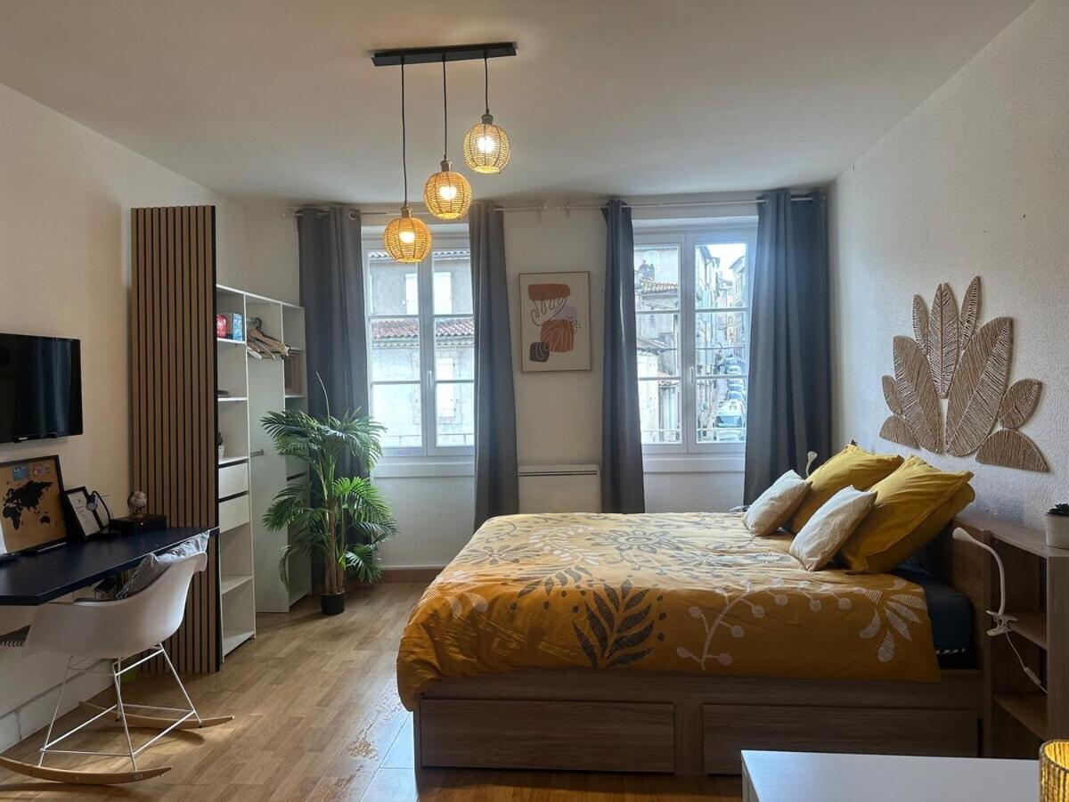 Appartement Cosy Au Coeur De La Ville D'أوش المظهر الخارجي الصورة