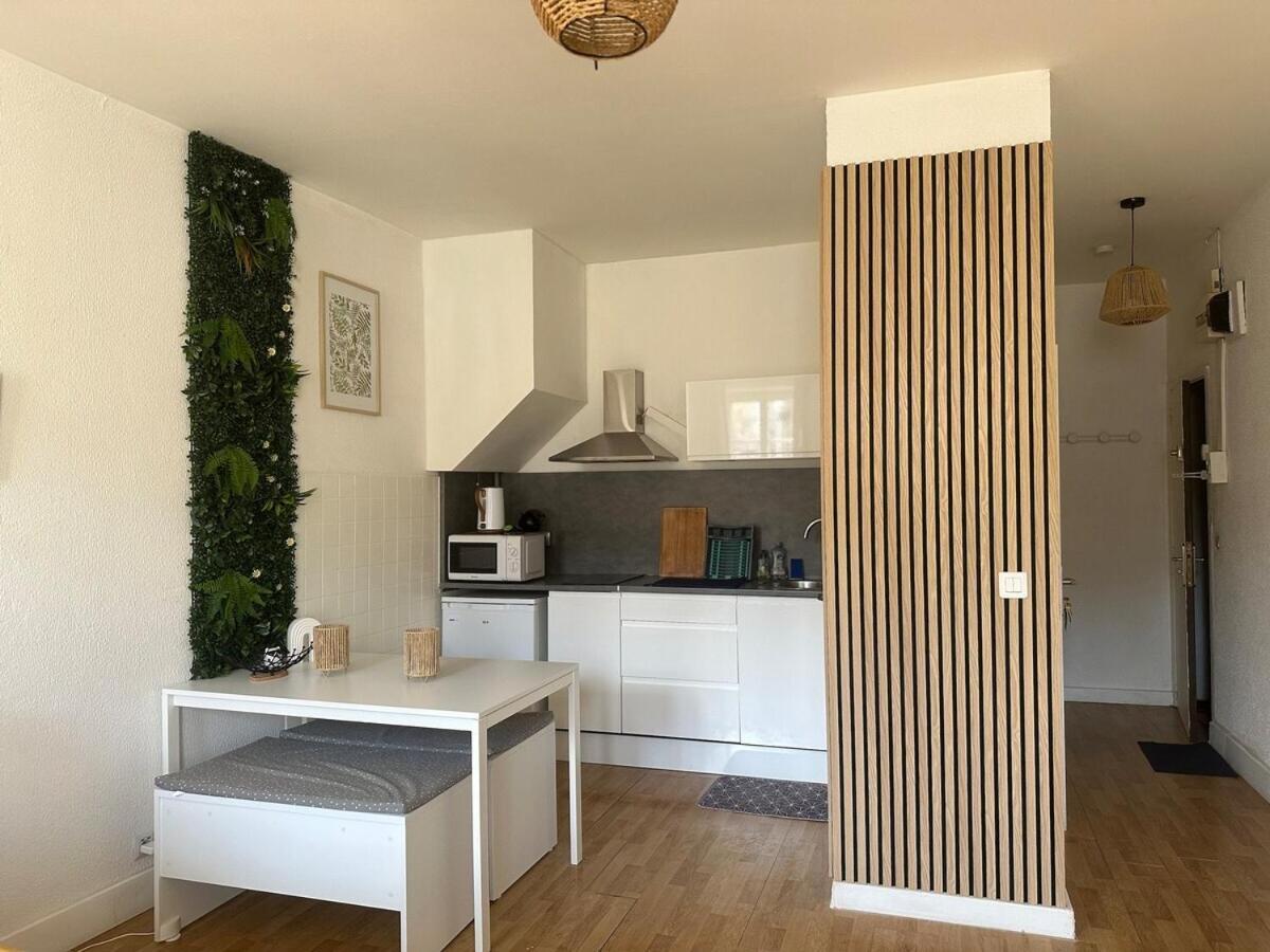 Appartement Cosy Au Coeur De La Ville D'أوش المظهر الخارجي الصورة